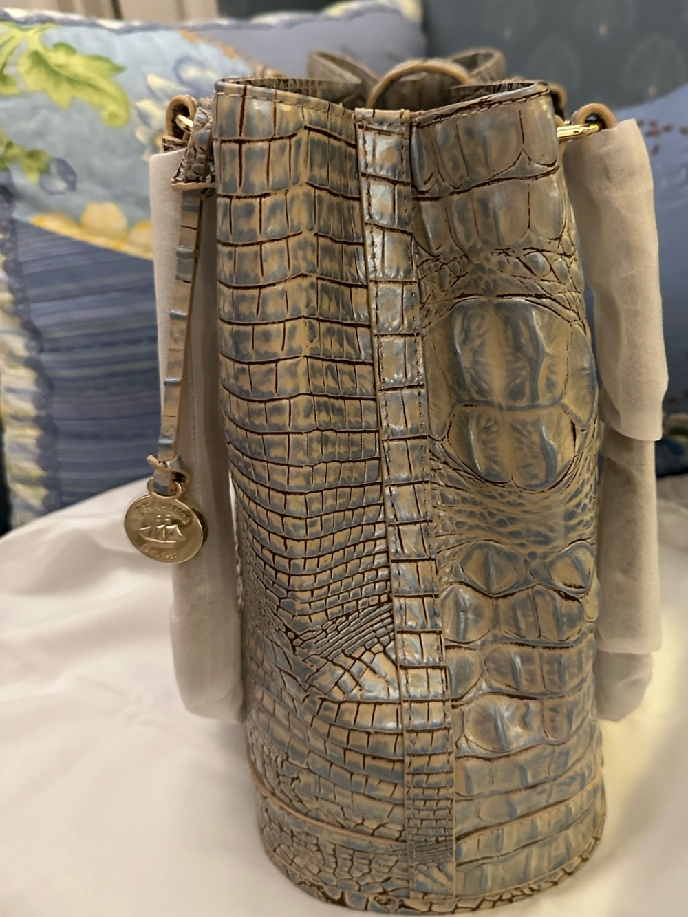 Price Reduced. Brahmin Blue Haze Fiora Leather Bucket HTF Retired No offers - Picture 9 of 14